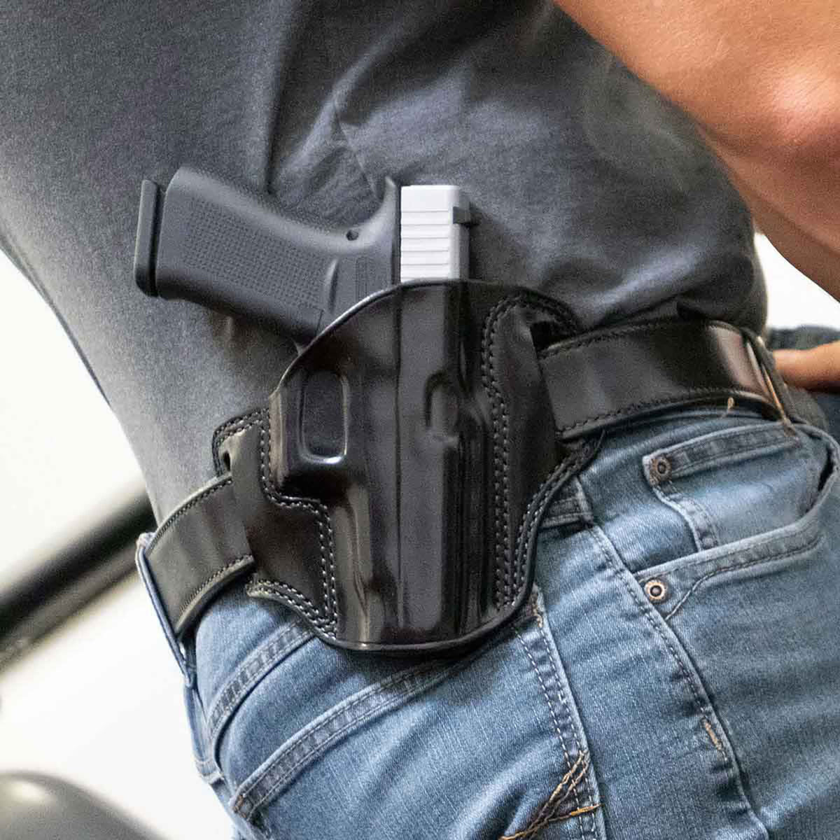 Galco CM876B Combat Master Outside Waistband Black Leather Pancake Holster Springfield Hellcat Pro RH