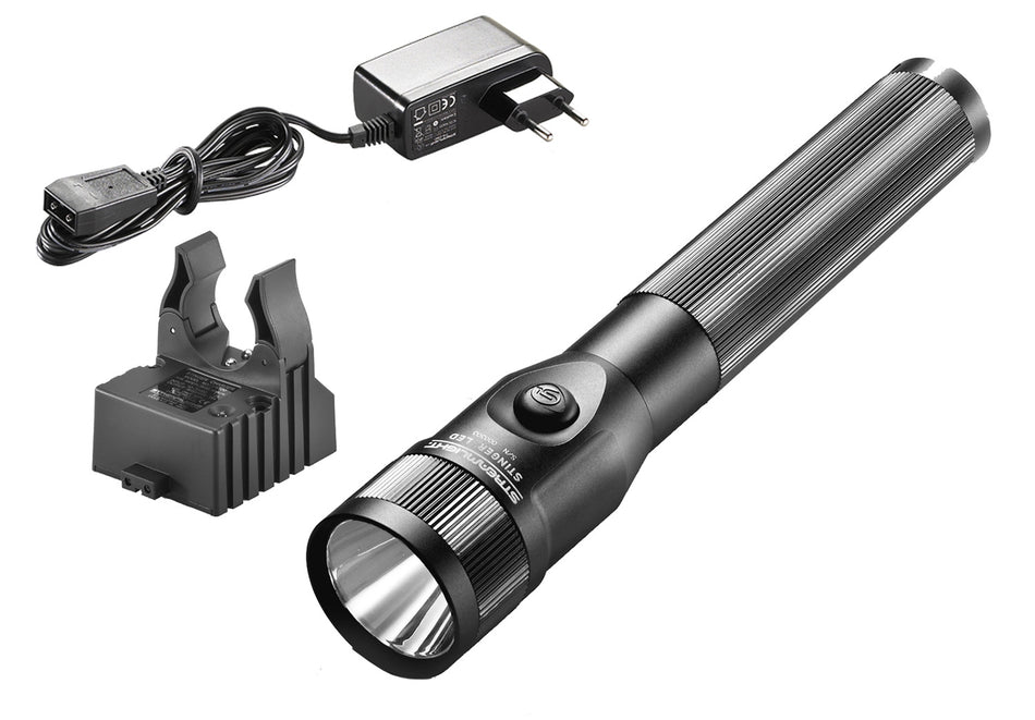 Streamlight Stinger LED Flashlight 75713 Black 100/200/425 Lumen White LED with Charger