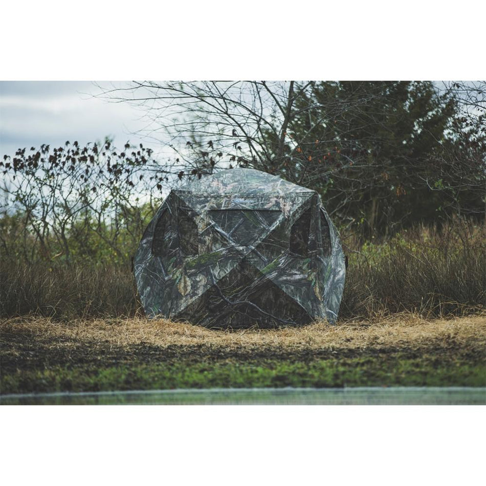 Ameristep Brickhouse Wide-Bottom Extreme Hub Blind - Mossy Oak Country DNA